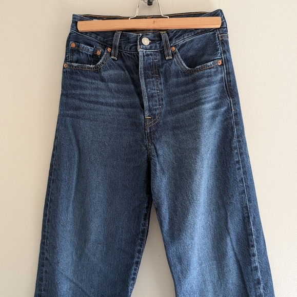 Levis Ribcage Straight Ankle Jeans - Picture 2 of 8